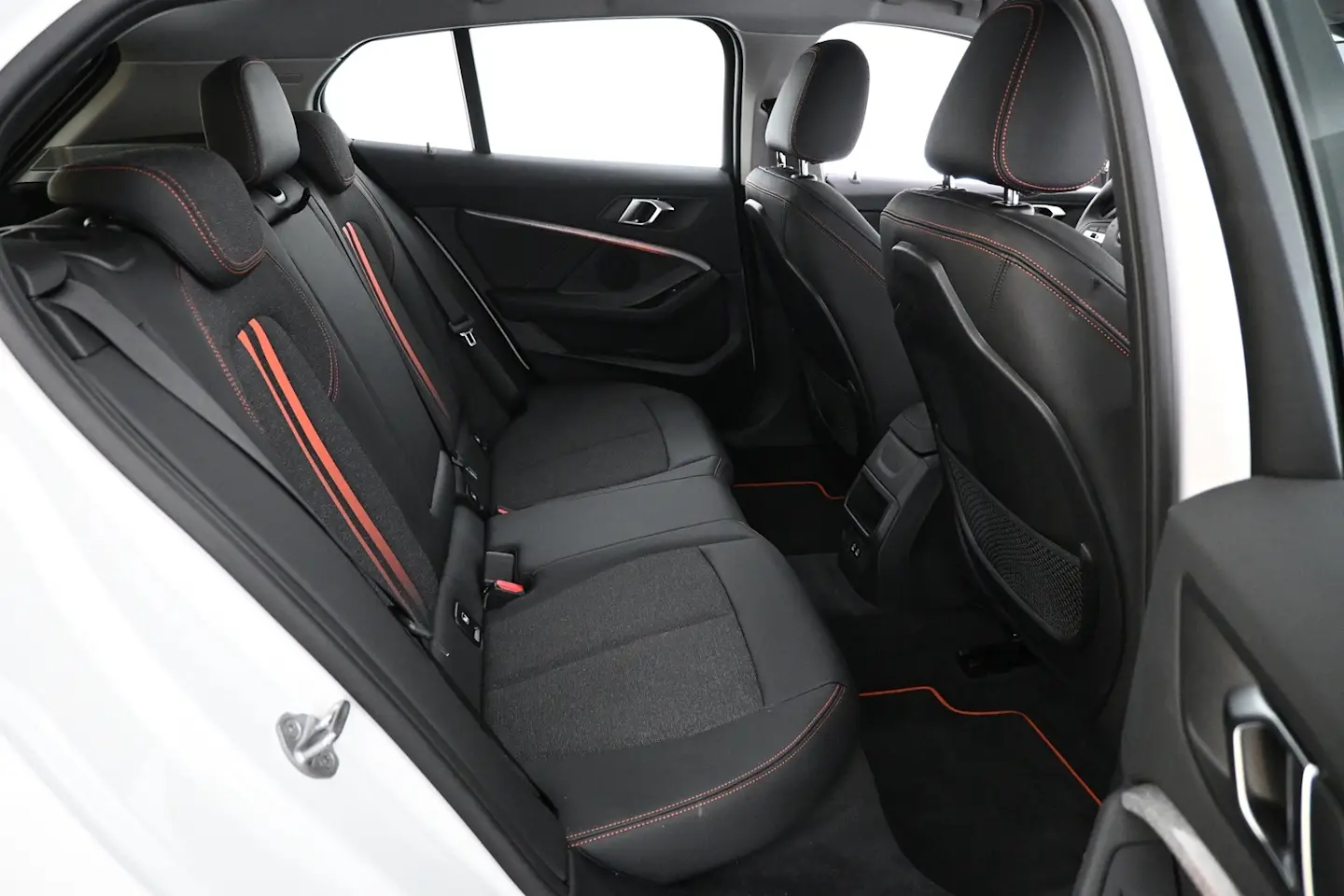 Car Image - 6wVluhMxAzH7jCWJsmZ7wN