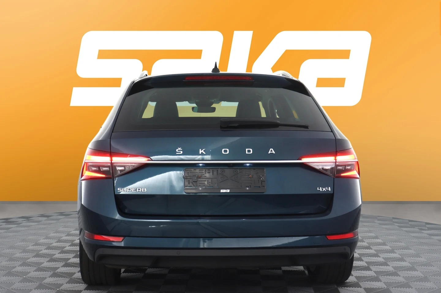 Car Image - 2sfBEFXzBDiBLKB4q5M40j