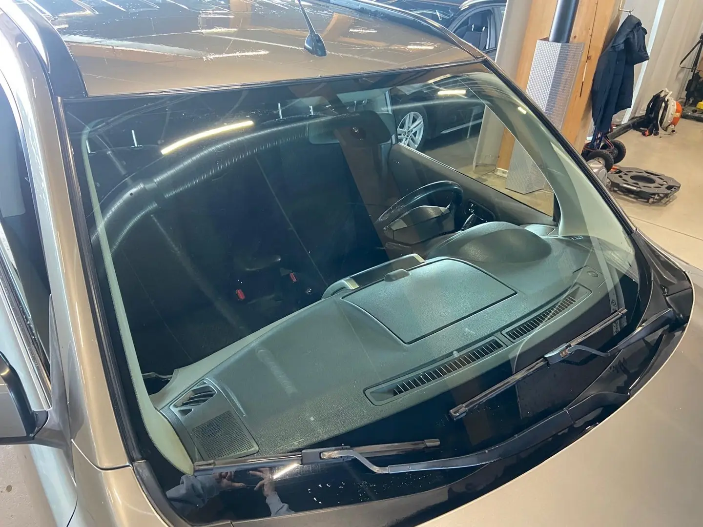 Car Image - 4ijjuSyAyMQbD53whqv7KP