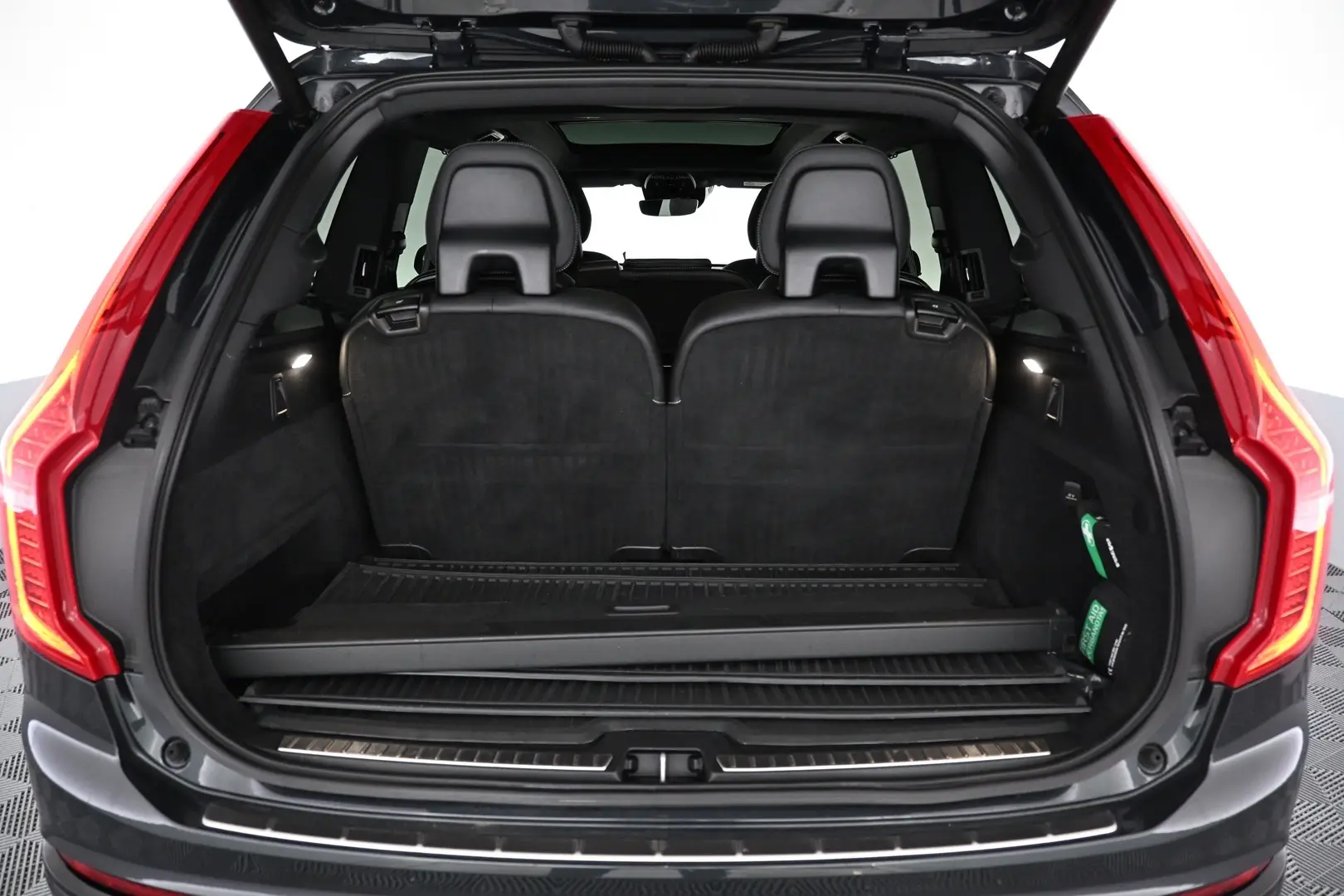 Car Image - 4qWSOcHGWjd0ZGl5AxfMd6