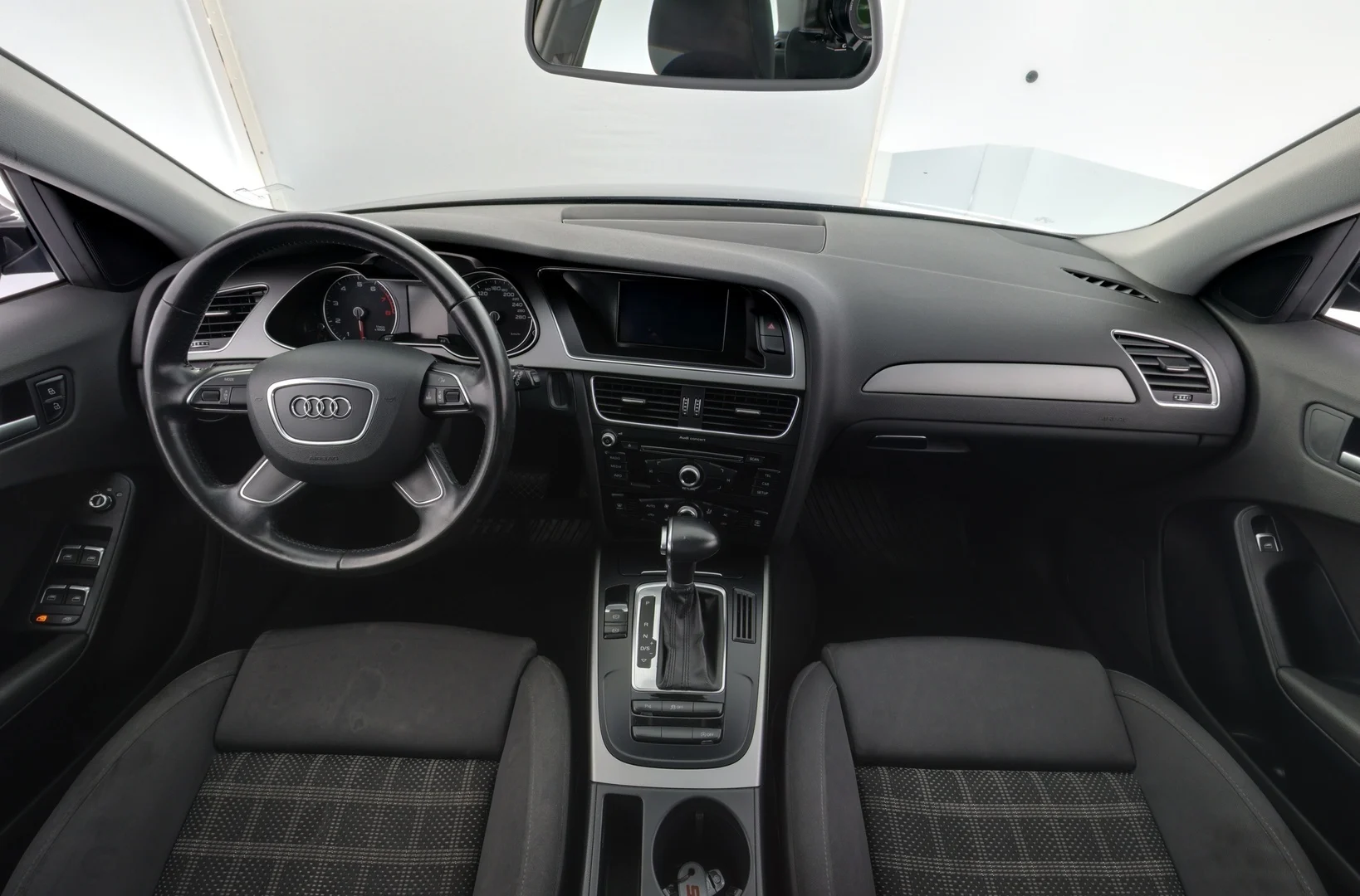 Car Image - 3LcsJviM5yddLIoJbDtEsc
