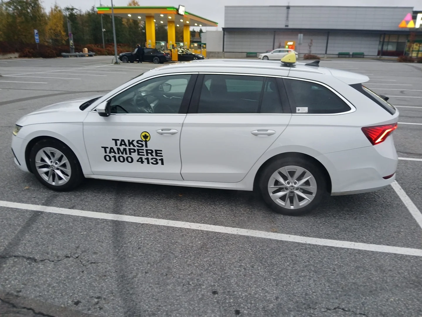 Car Image - 5ofr5A5wRKJLDFpXJaegBQ