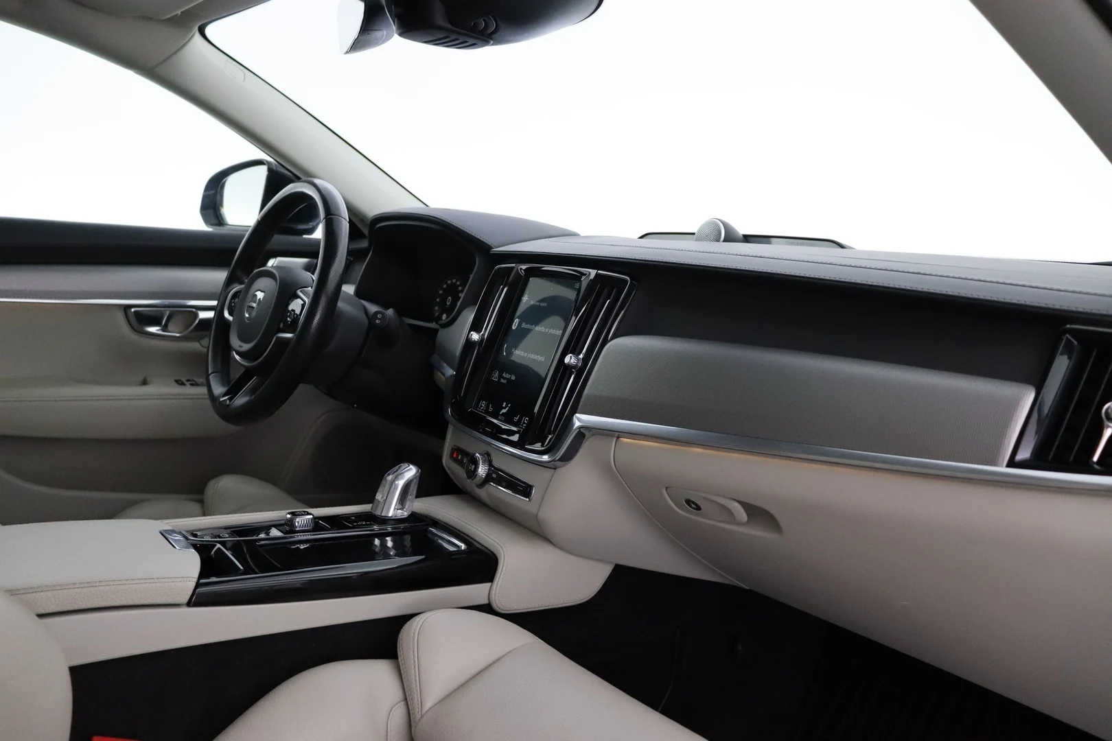 Car Image - 488jBjEc195q1B39qkd8jj