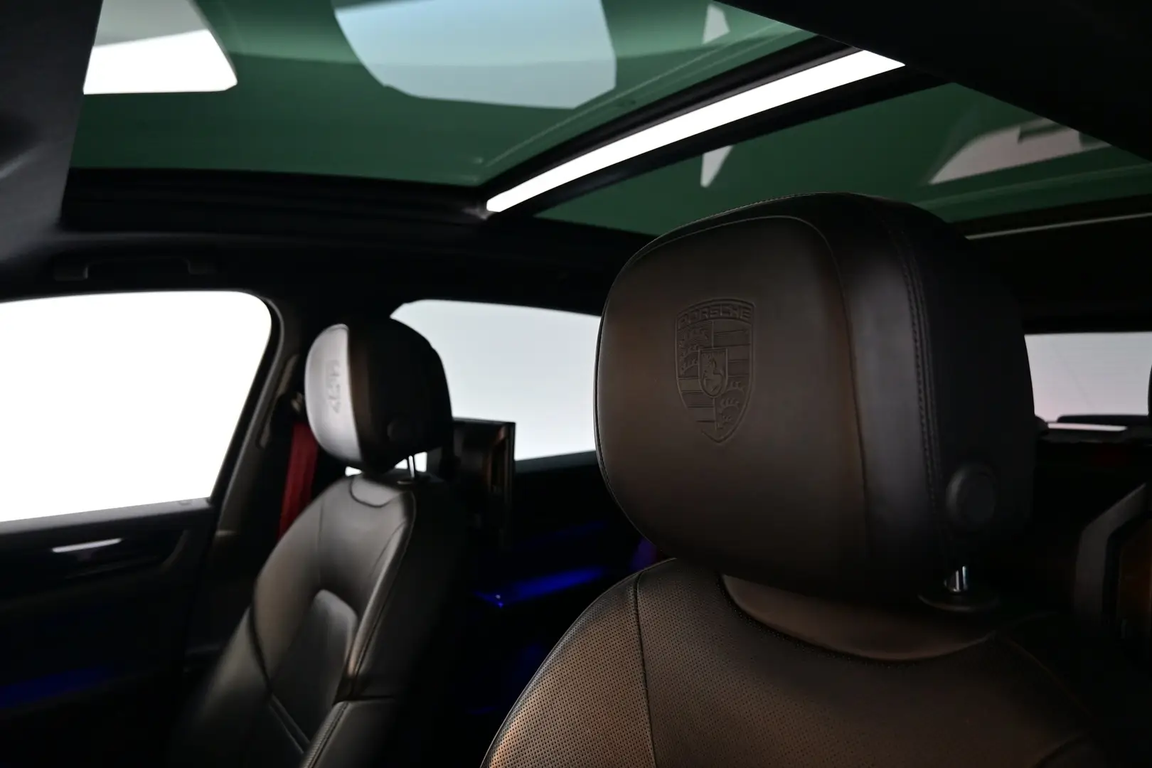 Car Image - 5CAICZhq1O5A2GPm4f9VDS