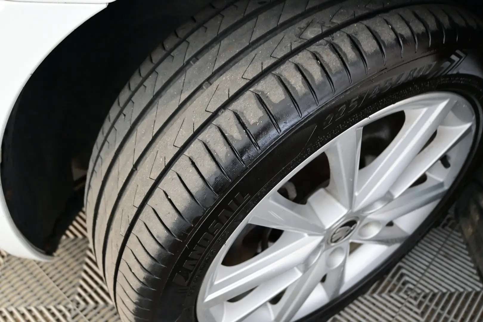 Car Image - 31hP0L60enJQC4N0lbsss6