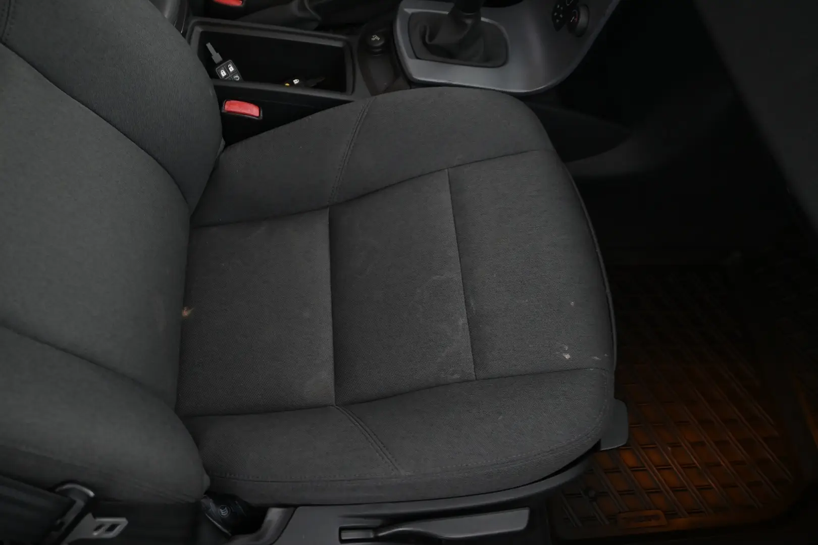 Car Image - 7JHTkivBRJwrSDJiLZSTep