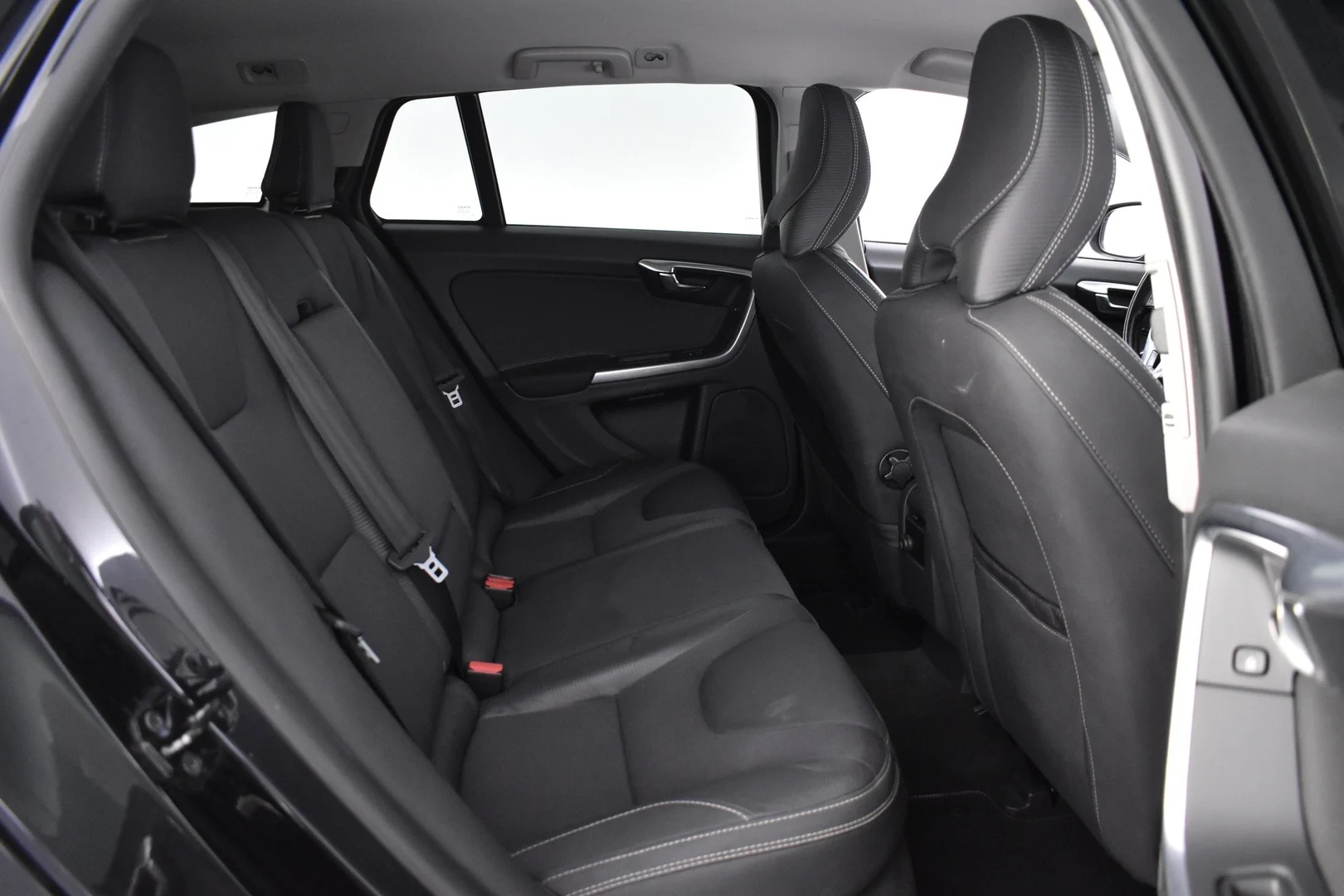 Car Image - 5rTYdScGb0NqgNP4ChC4b4