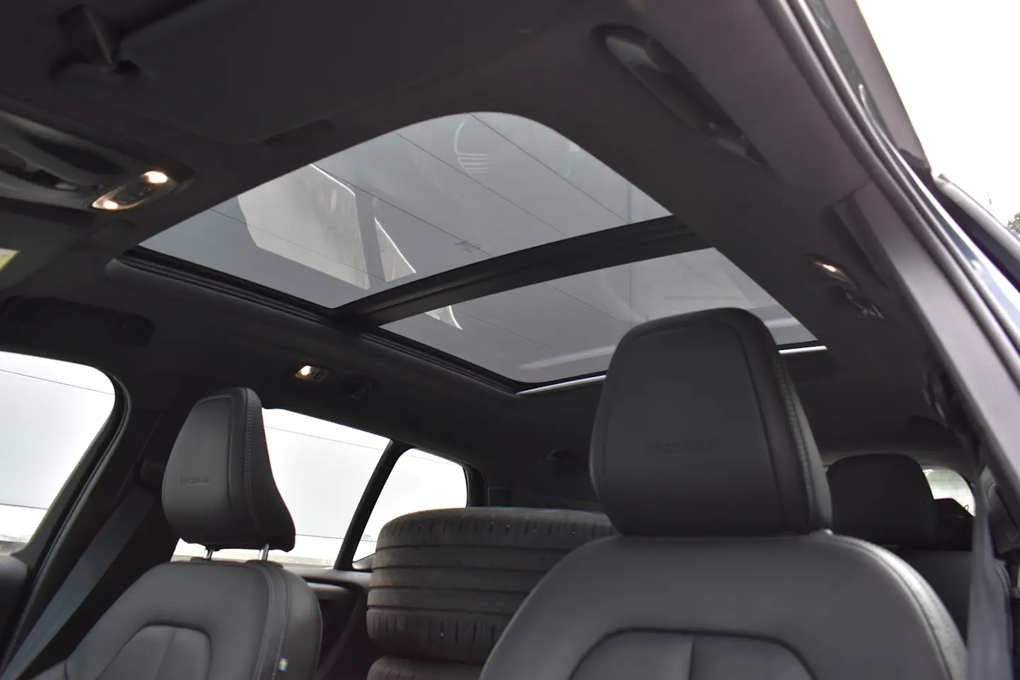 Car Image - 32QDzrarLenbHQuvJW6oJ0