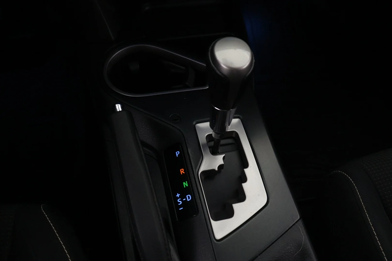 Car Image - 2nFq0foSkaT84XSENperO8