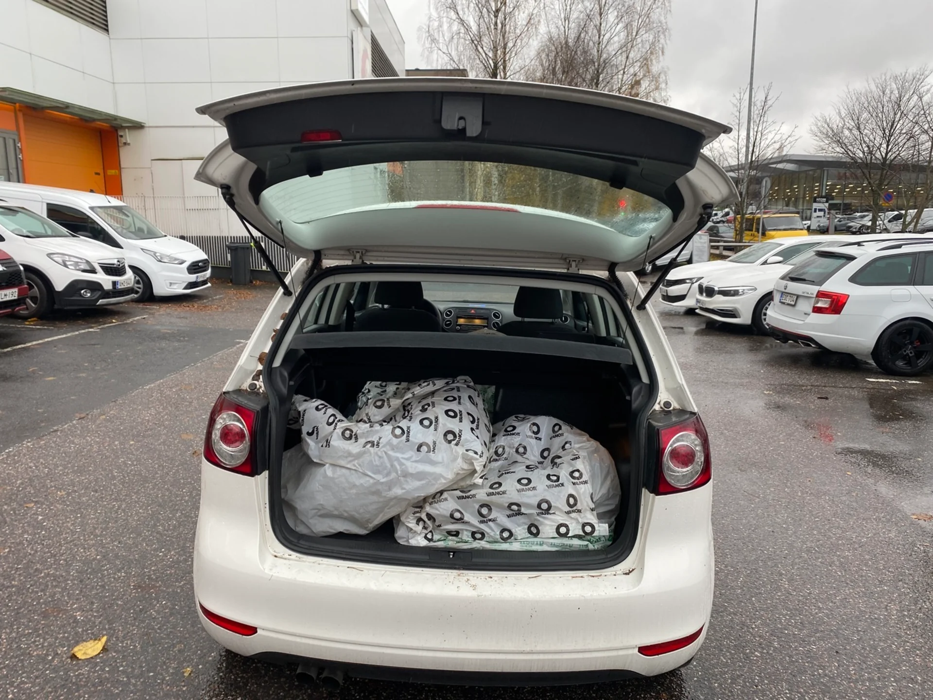 Car Image - 5jhl16DHMnfsuHUvd5kQgy