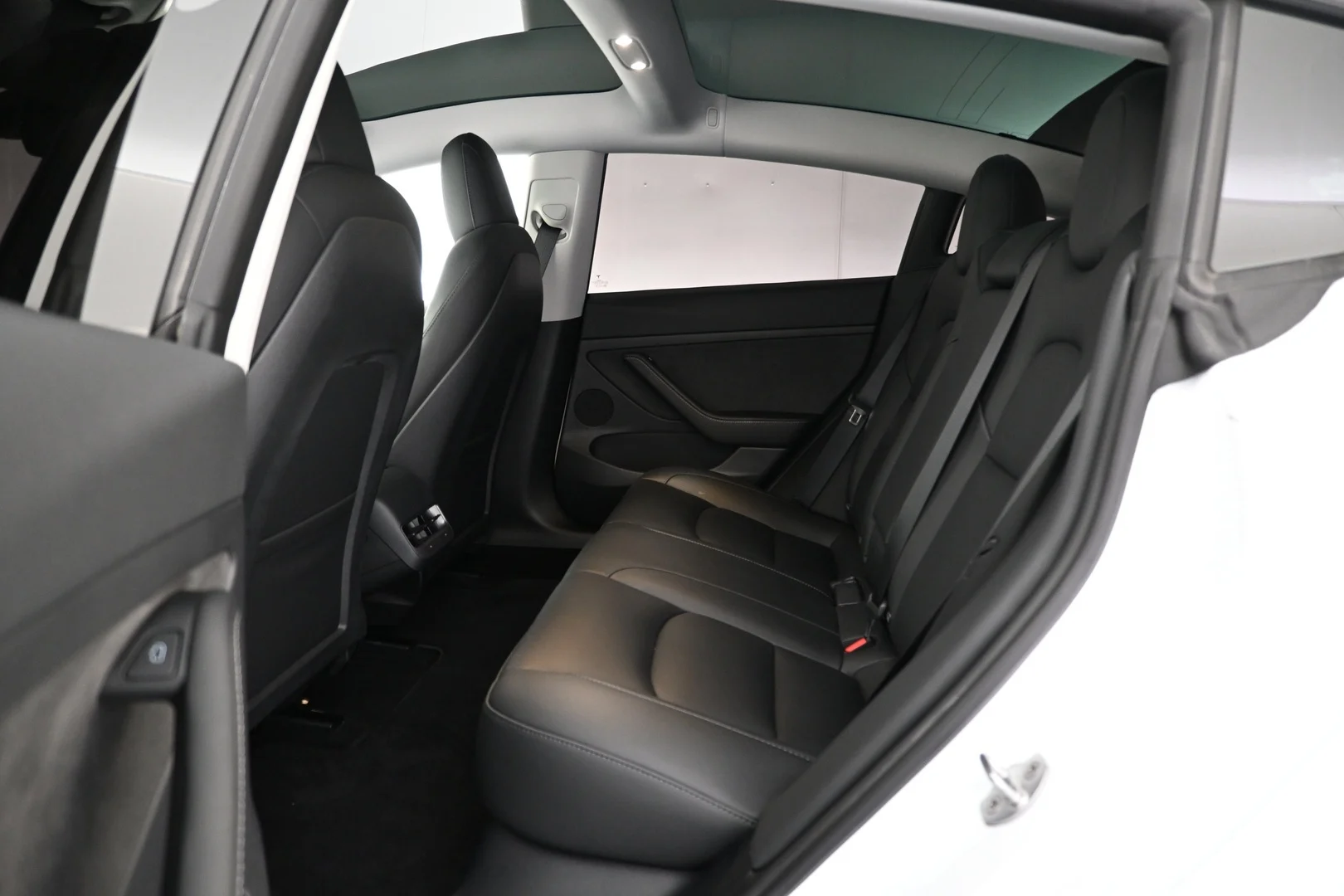 Car Image - 6z1MFyM38kqaw82tvZotR9