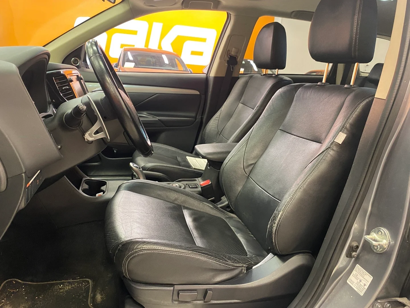 Car Image - 2IoT1PhD5C6EhNiUlXQgkq