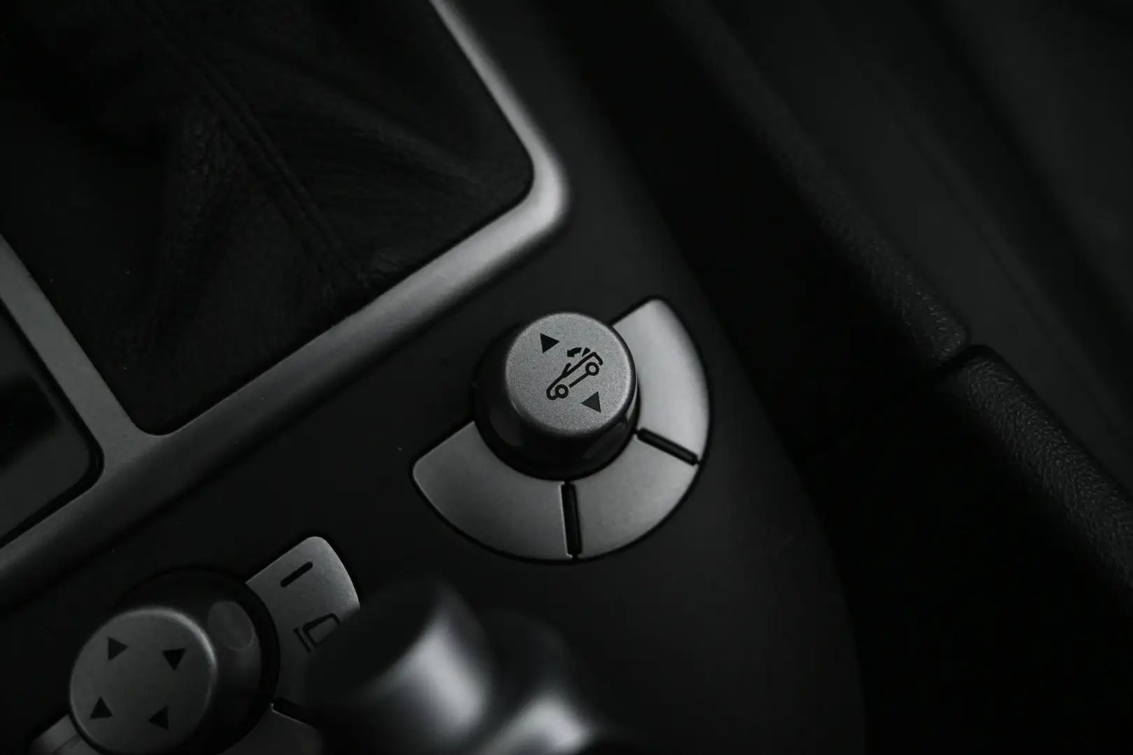 Car Image - PENoQeDSoO0Md1p0c56db