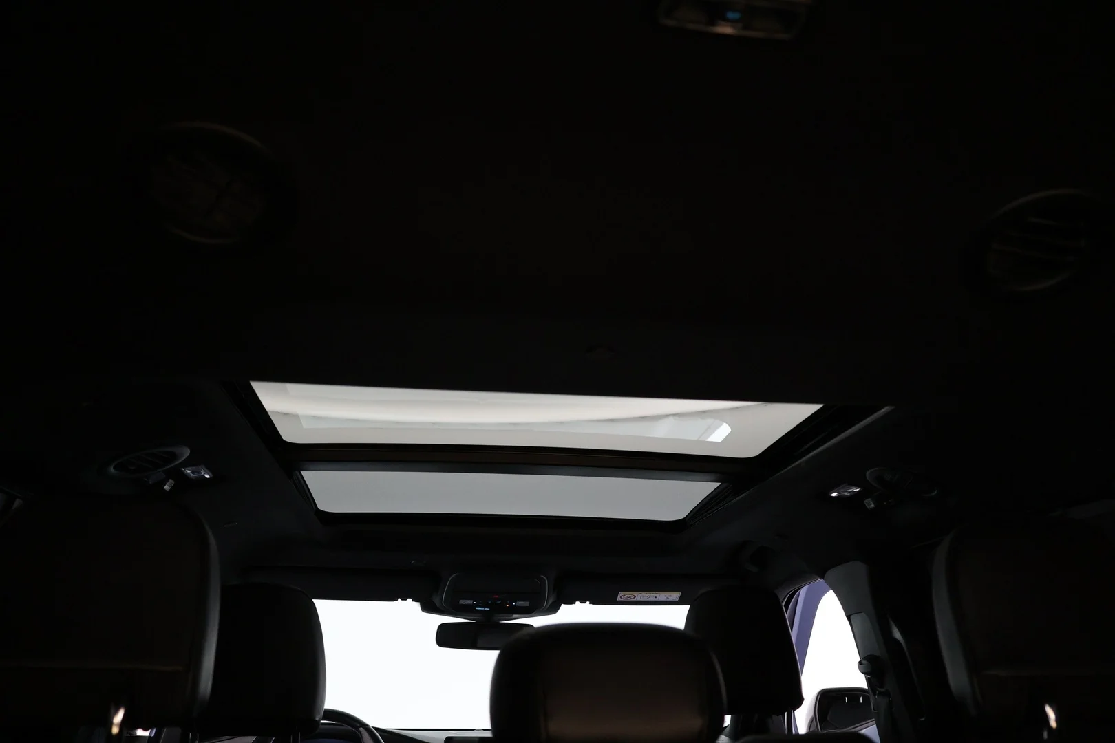 Car Image - 2N0aEYvPd9XzJdB6fg3dpp