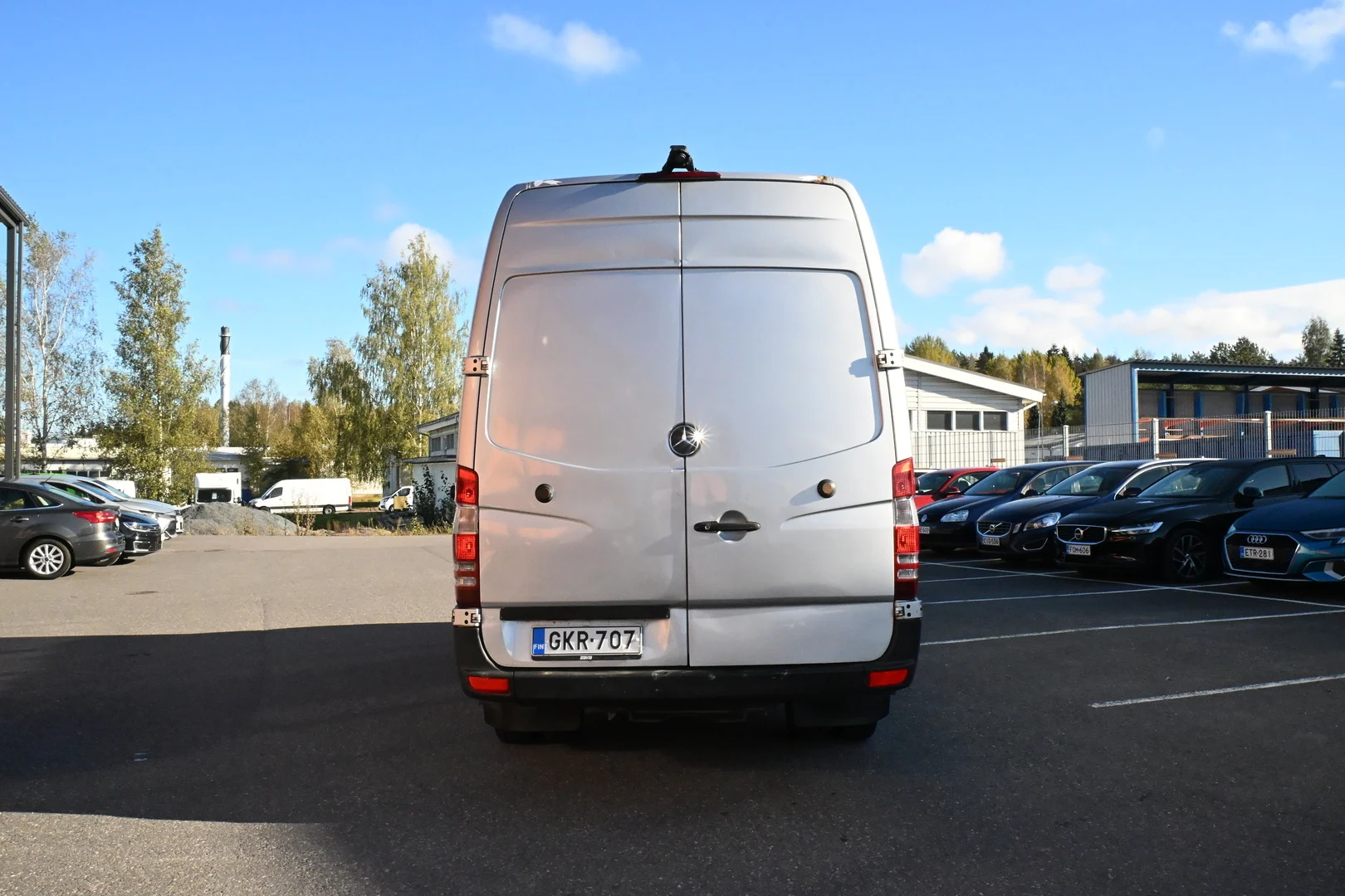 Car Image - 1LzQFhSKA9xlrsuJf2gI8g