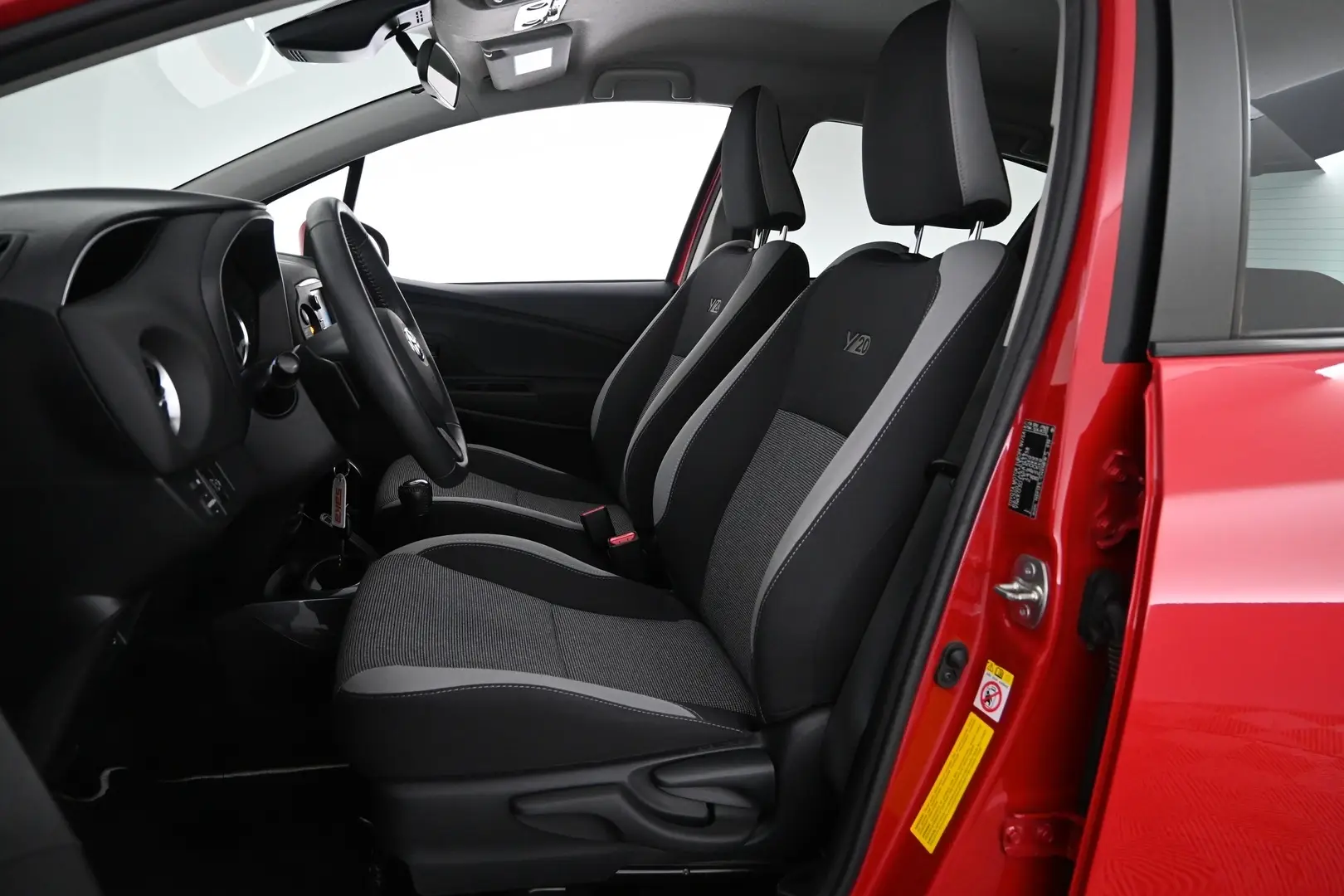 Car Image - 5XEI8NEQYwTVV7zhaR6L7t