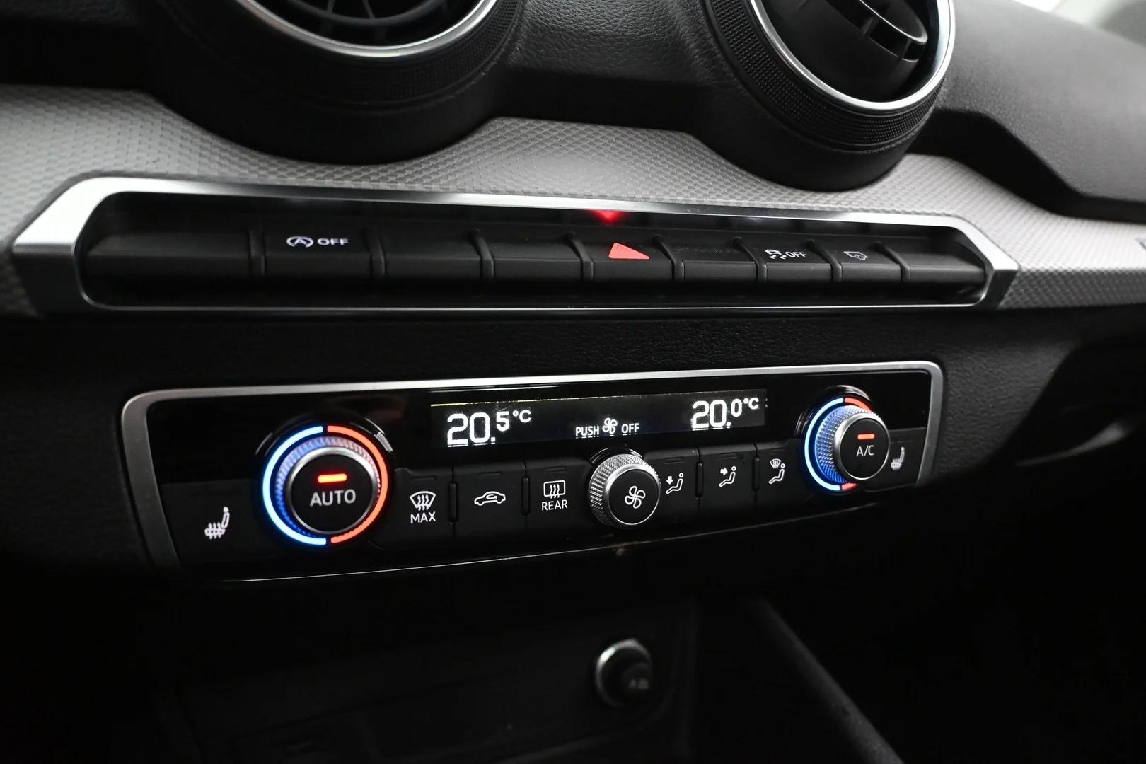 Car Image - 5eiHw89qvPjV2UumczQ2ye