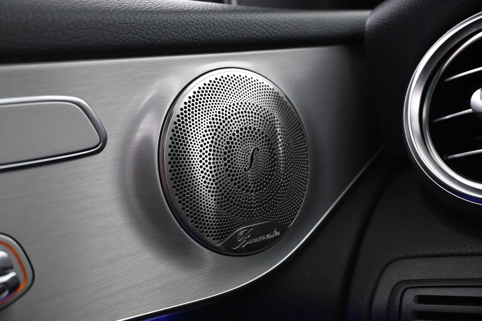 Car Image - 26r4CCzIWbsvgK97i25dRS