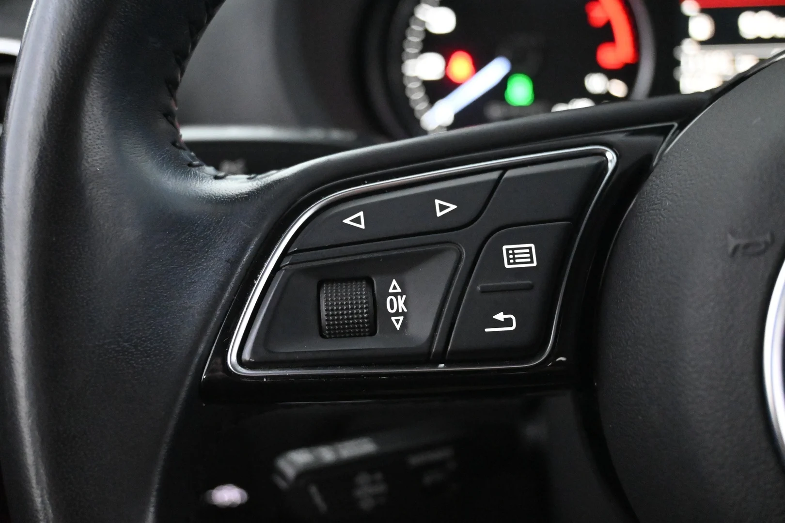 Car Image - 4MxS7hTw4DHG81ItsDxuoV