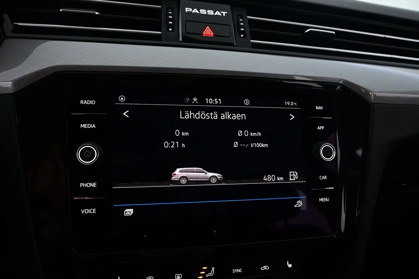 Car Image - NE2QGmWpa3dbhnJ52Z9YL