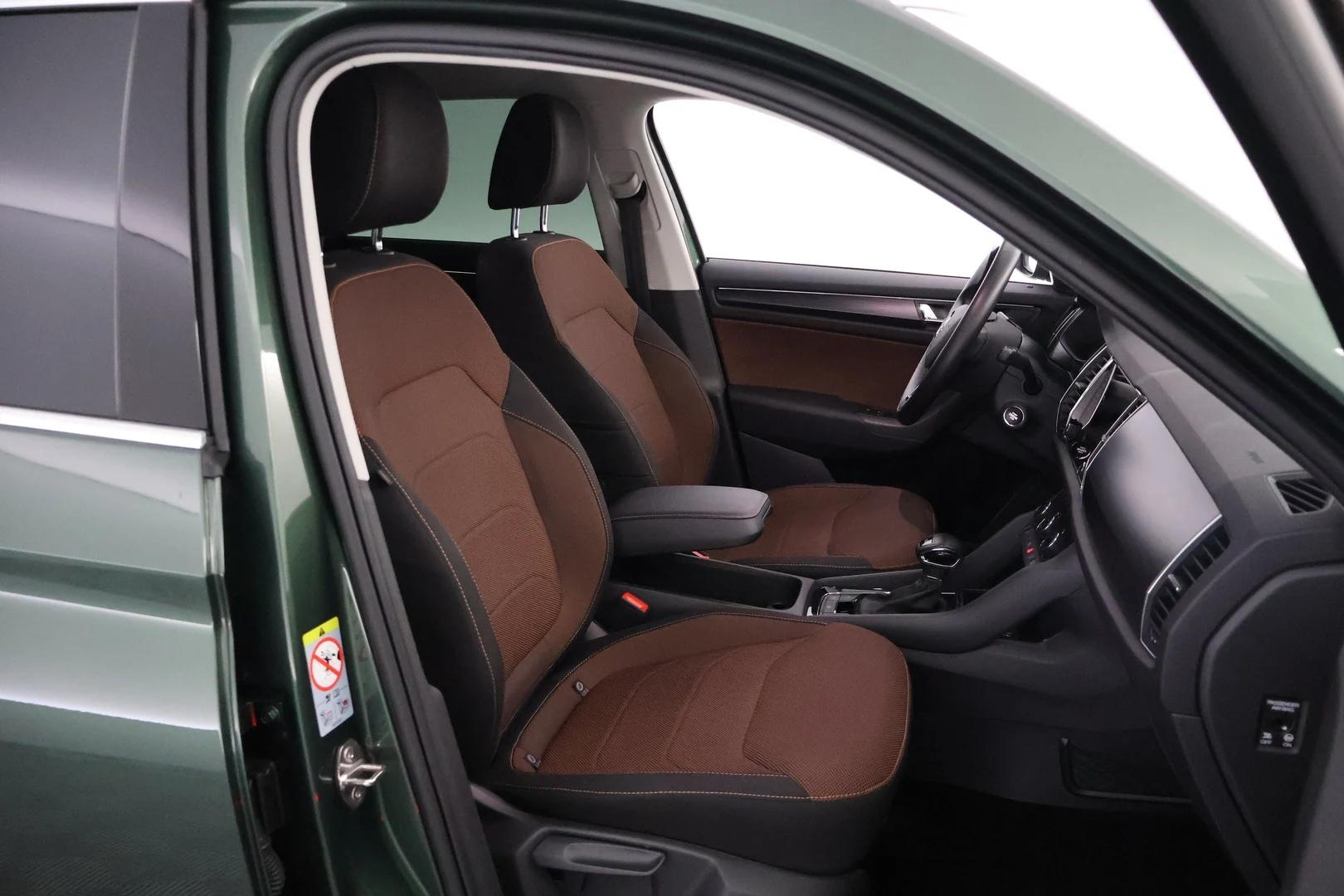 Car Image - 1LYd05KLejPdDEaMxIQoZv