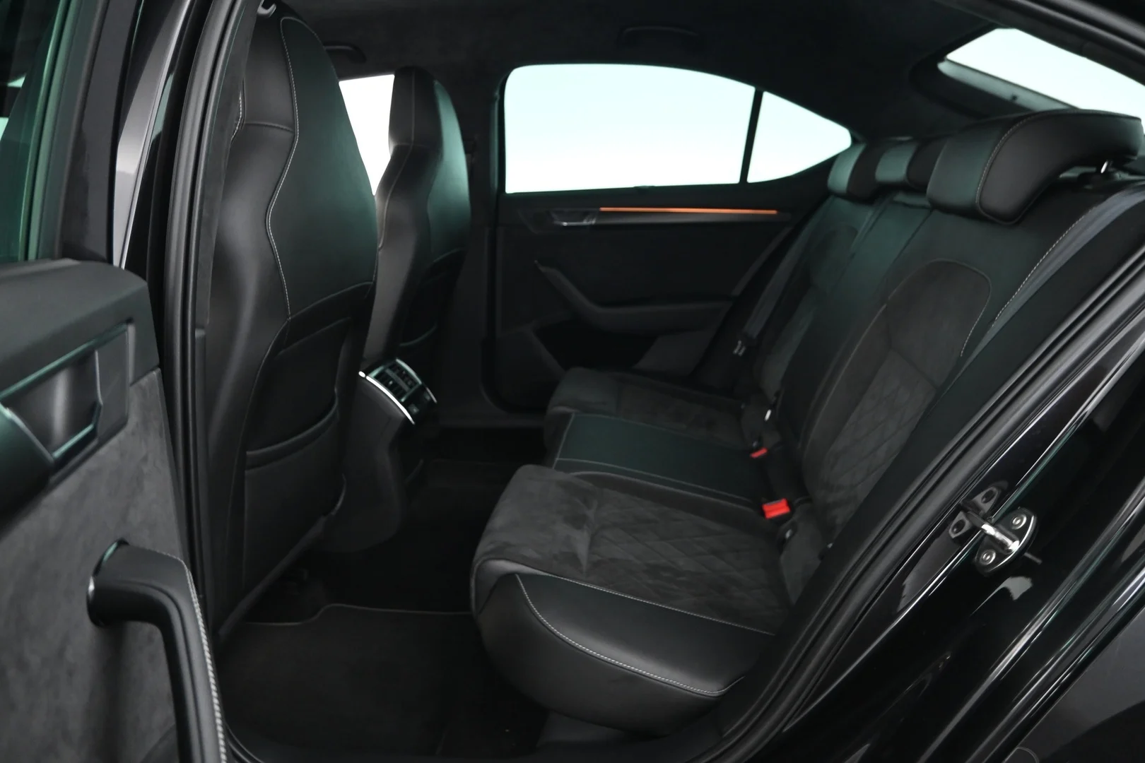 Car Image - 2ly5ys7CW9PIiBLPeBfk6U