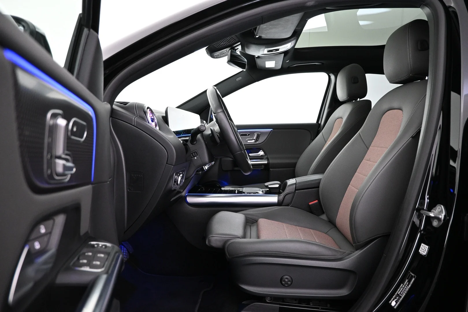 Car Image - lVpRe0EQBL4uwnjlpoZ9y