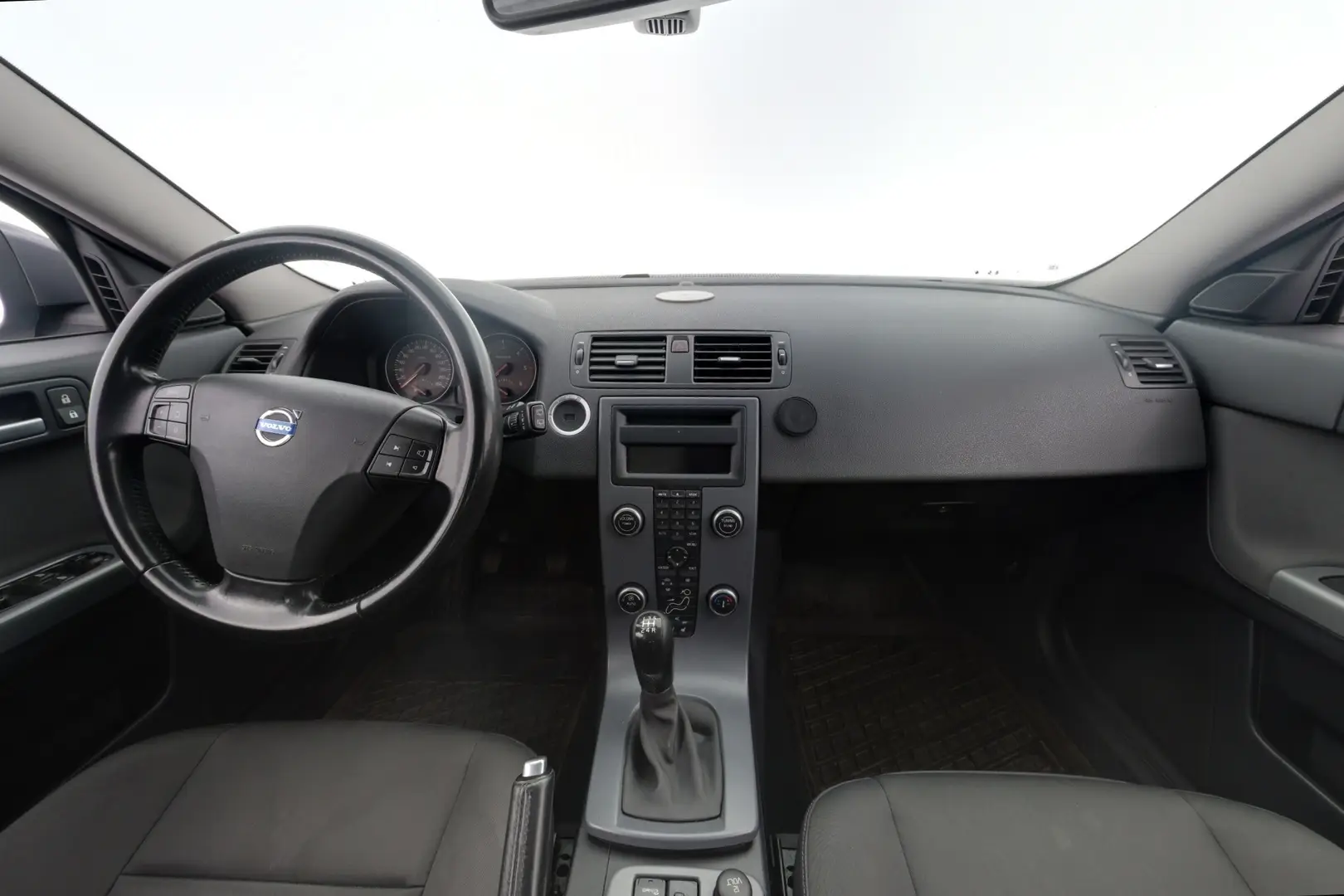 Car Image - 6V0ae4keGoz3hEZKxl3BVU