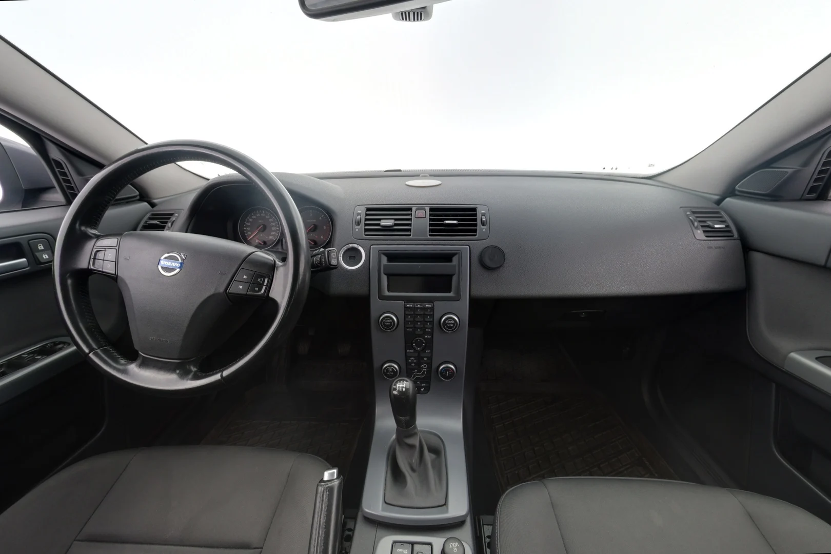 Car Image - 6V0ae4keGoz3hEZKxl3BVU