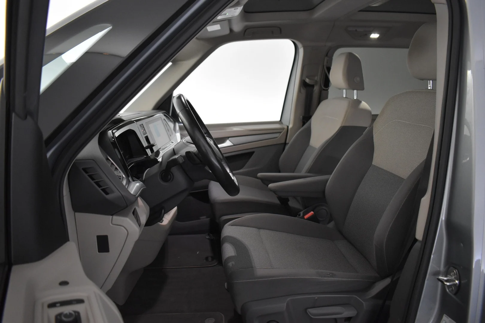 Car Image - 2hL8vHVvzXNS3tMpY1yJwM