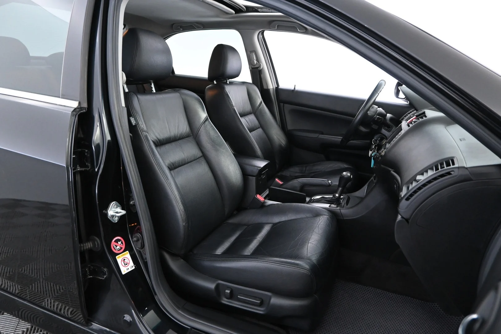 Car Image - 1rbeulTPVPcIagtEC9J2Or