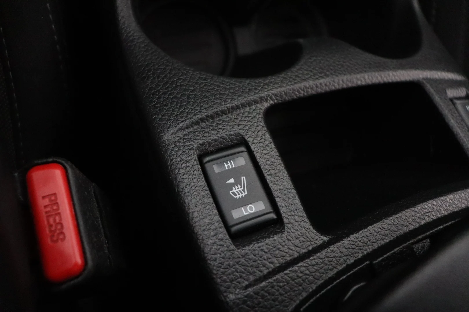 Car Image - 6sSr4jubVN9IYTcR4nzd7a