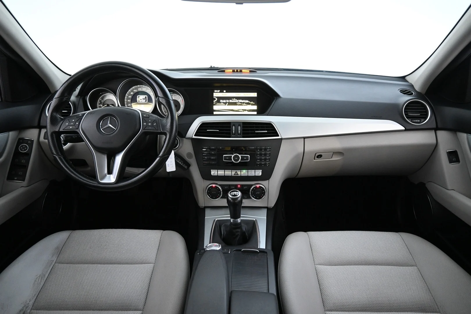 Car Image - 4EdO02rKMlEZGM7EJhuxER
