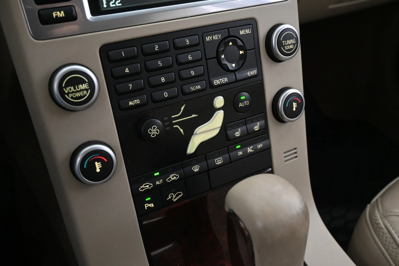 Car Image - 6j8Z0CrMx5IXVNyZ3VVeZO