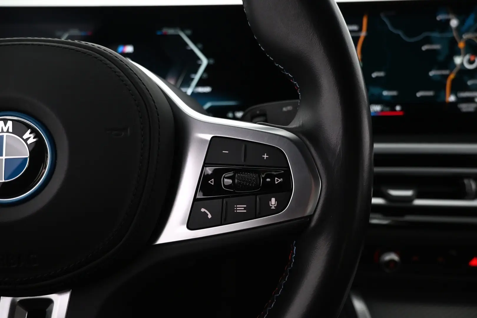Car Image - EtpRJMCW7riWQUi1K8dD0