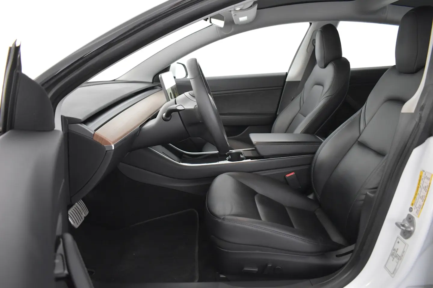 Car Image - 1AUI4KrMXUI7j4JIPftQwg