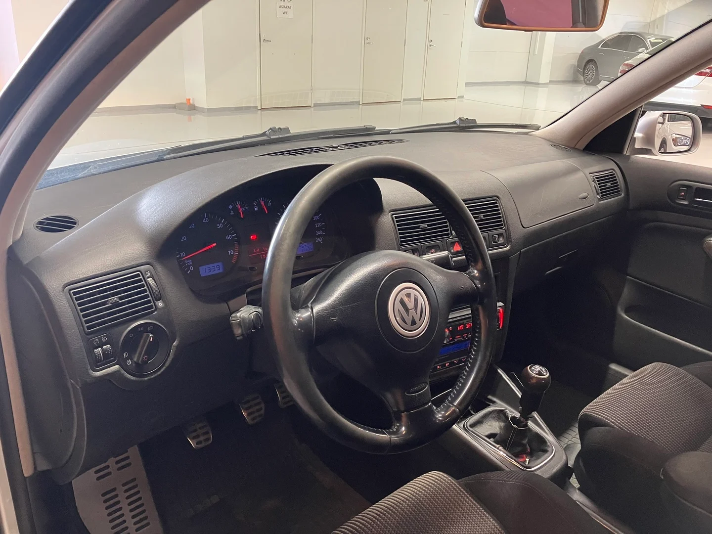 Car Image - 227xDsNdKFaVStBzheYP35