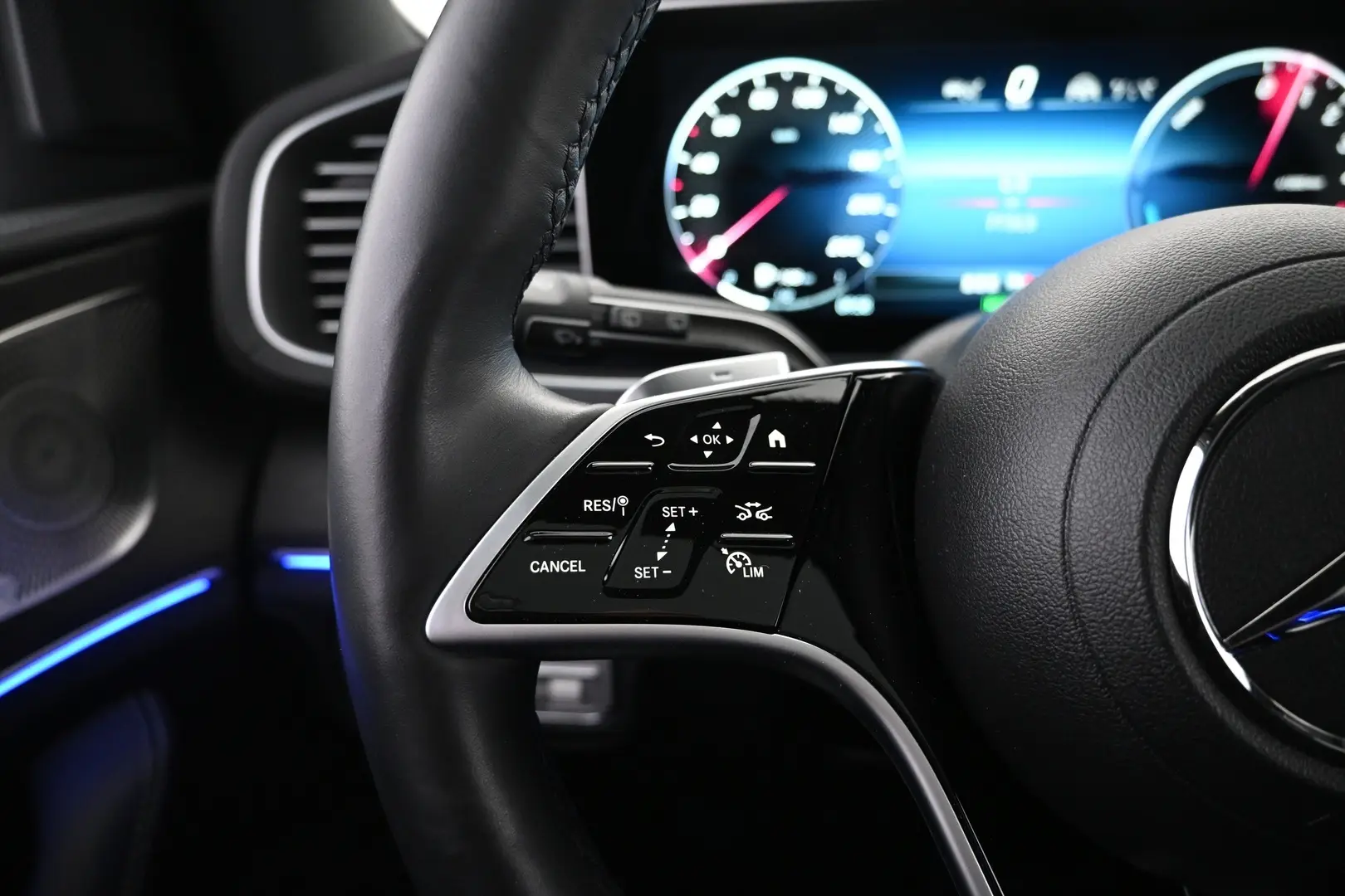 Car Image - 3FqkHhdu4wVBHV0i10a7ec
