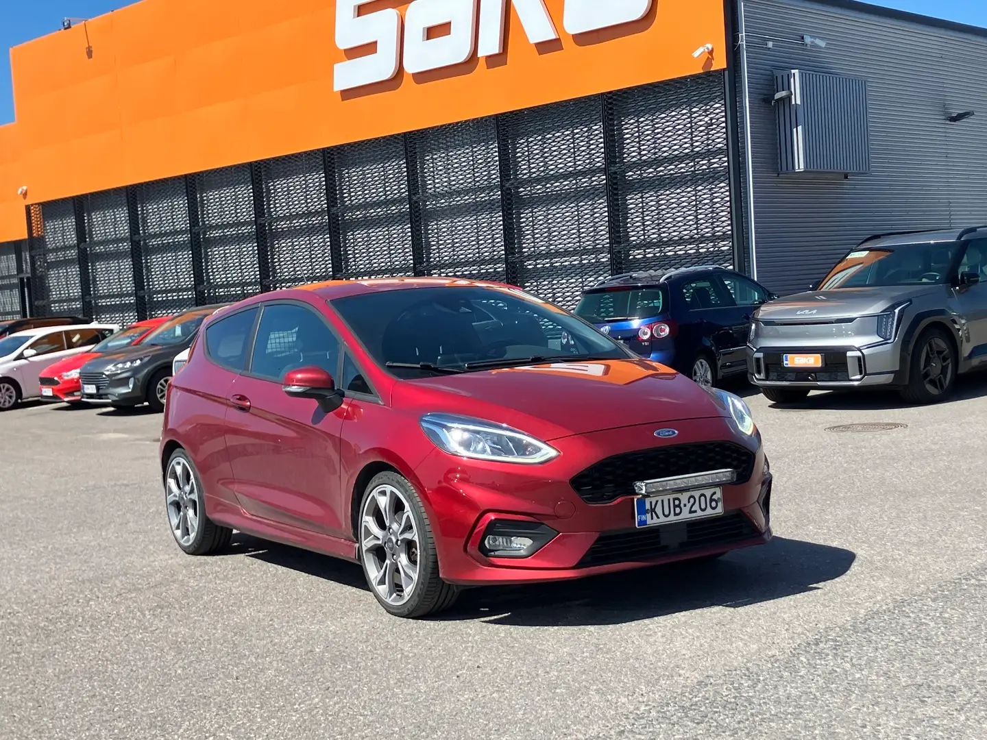 Car Image - Wpb0TD8AIsgiSDREiR2vm