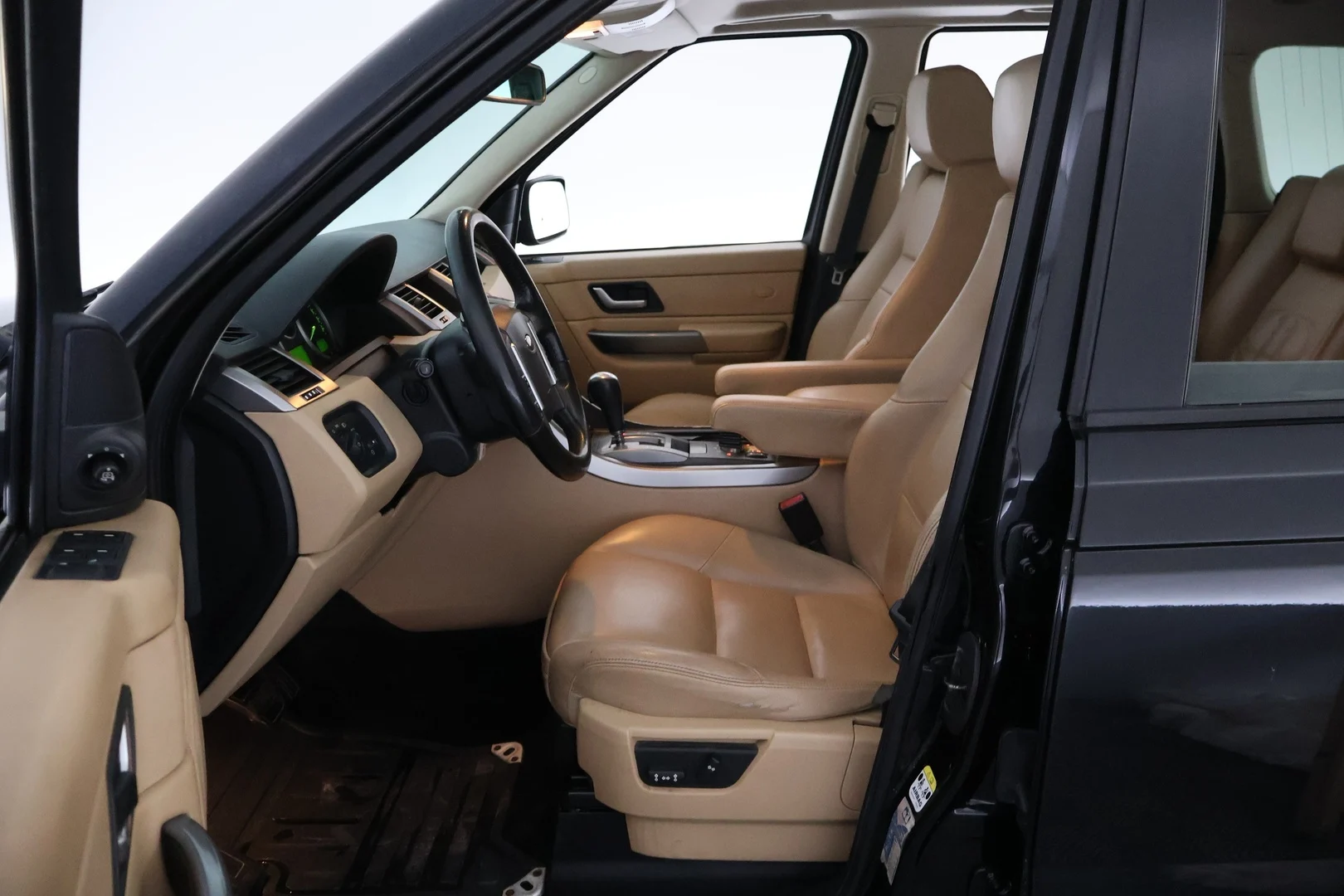 Car Image - 3hCf2dVL95pA97ZAht5sRL