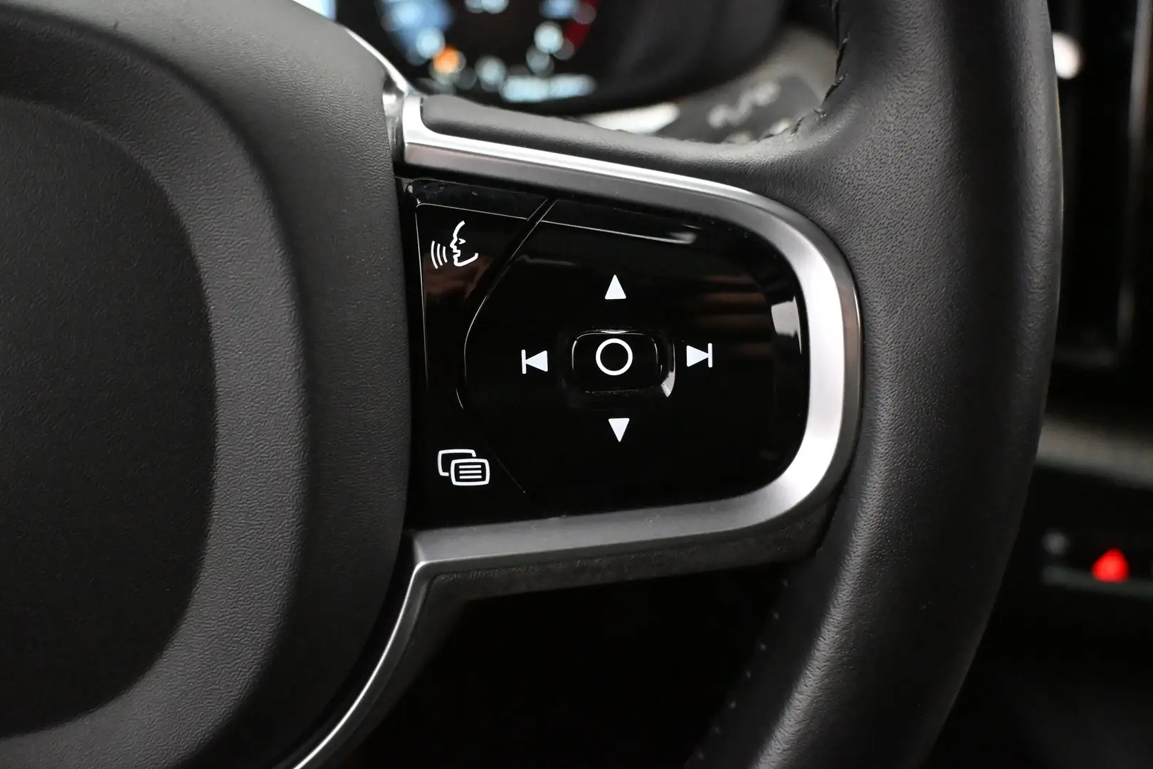 Car Image - 7HCehXneahAUgPckT9vo1E