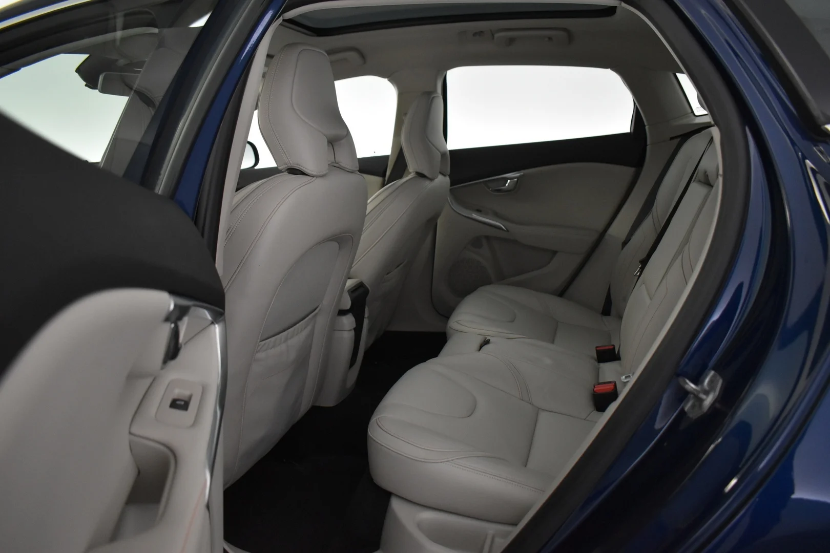 Car Image - 4lWsYOX30ykeoAOkCcSmOW