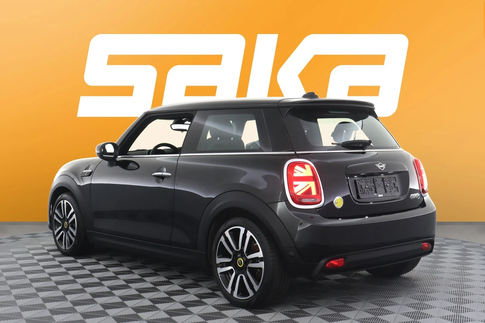 Car Image - 3FXpCFfengIY4ogoj0kYN