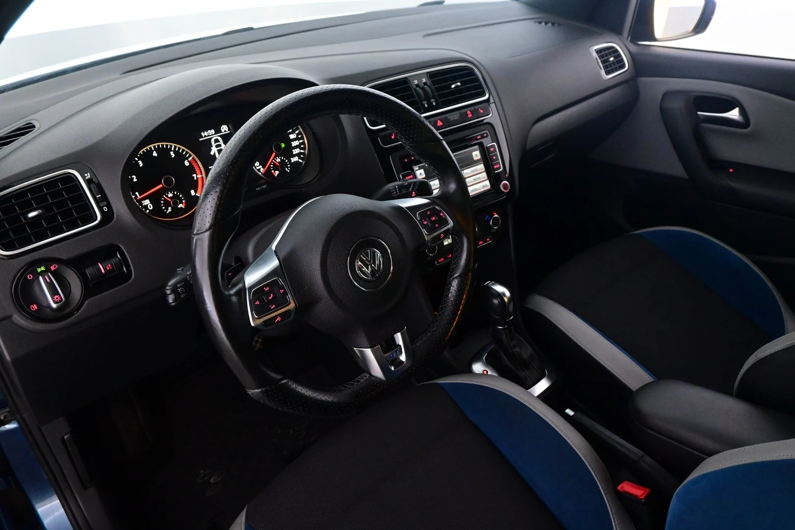 Car Image - 4aHSANAyxPEsyUGKEwj9nM