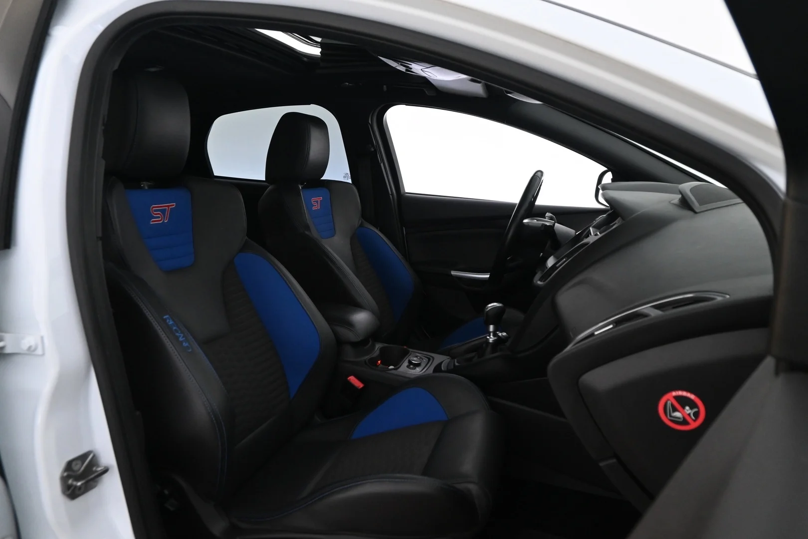 Car Image - 189ViS7W24WpHWYCJXnUsy