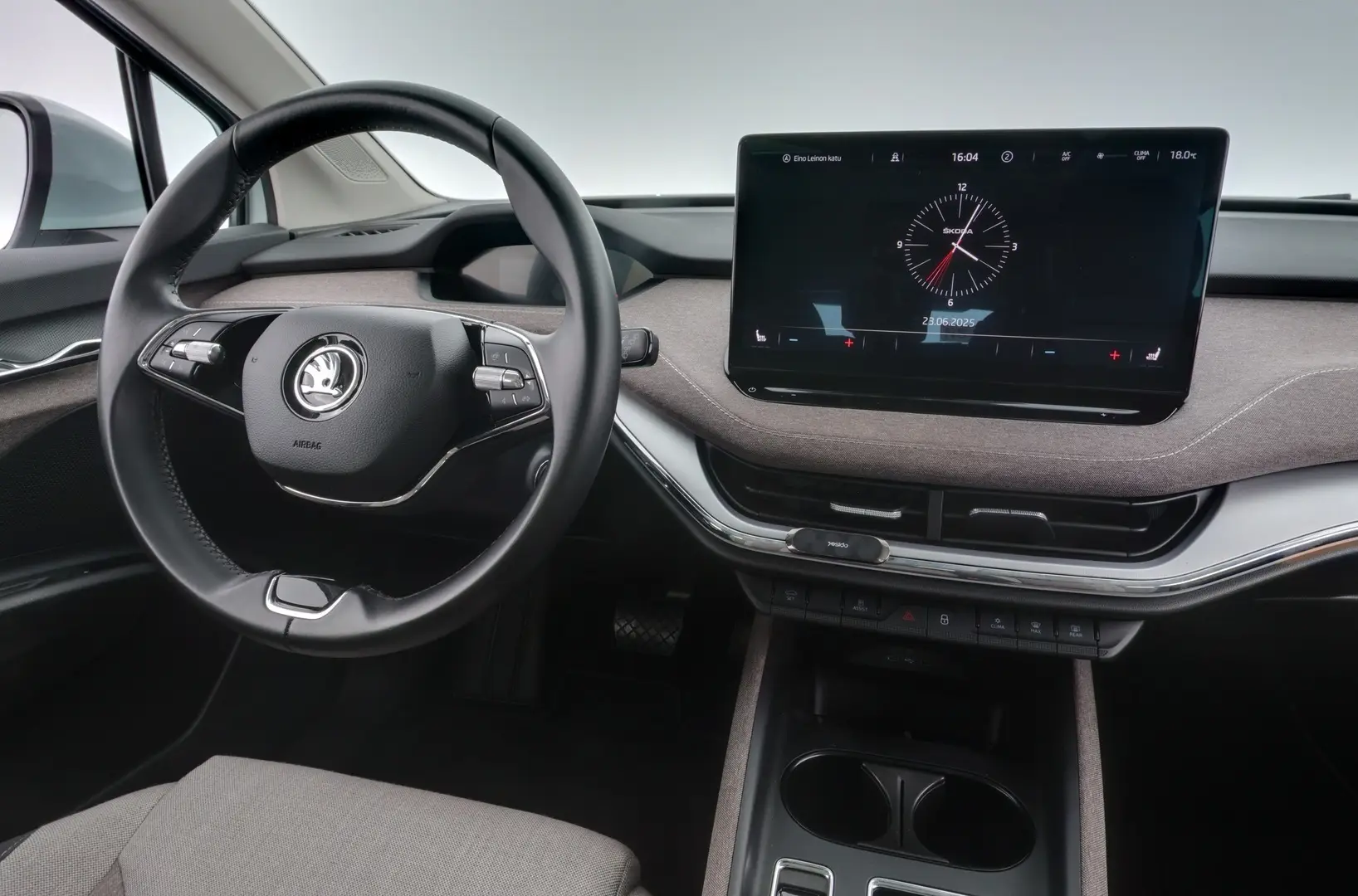 Car Image - 2u9giQqXkxyRvR6RnudEm8