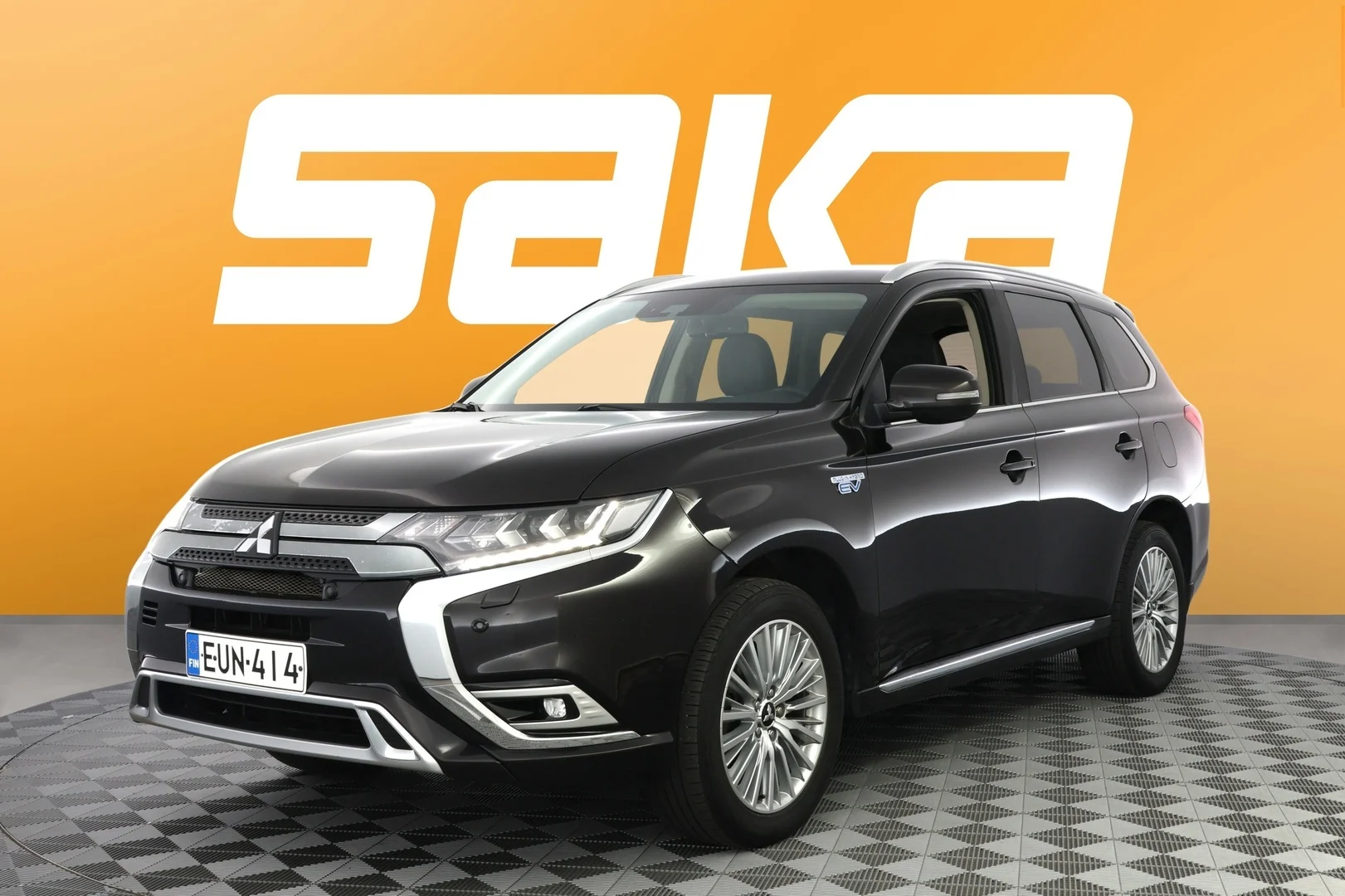 Car Image - sarHbxL4bl8PBZeNZBtLh