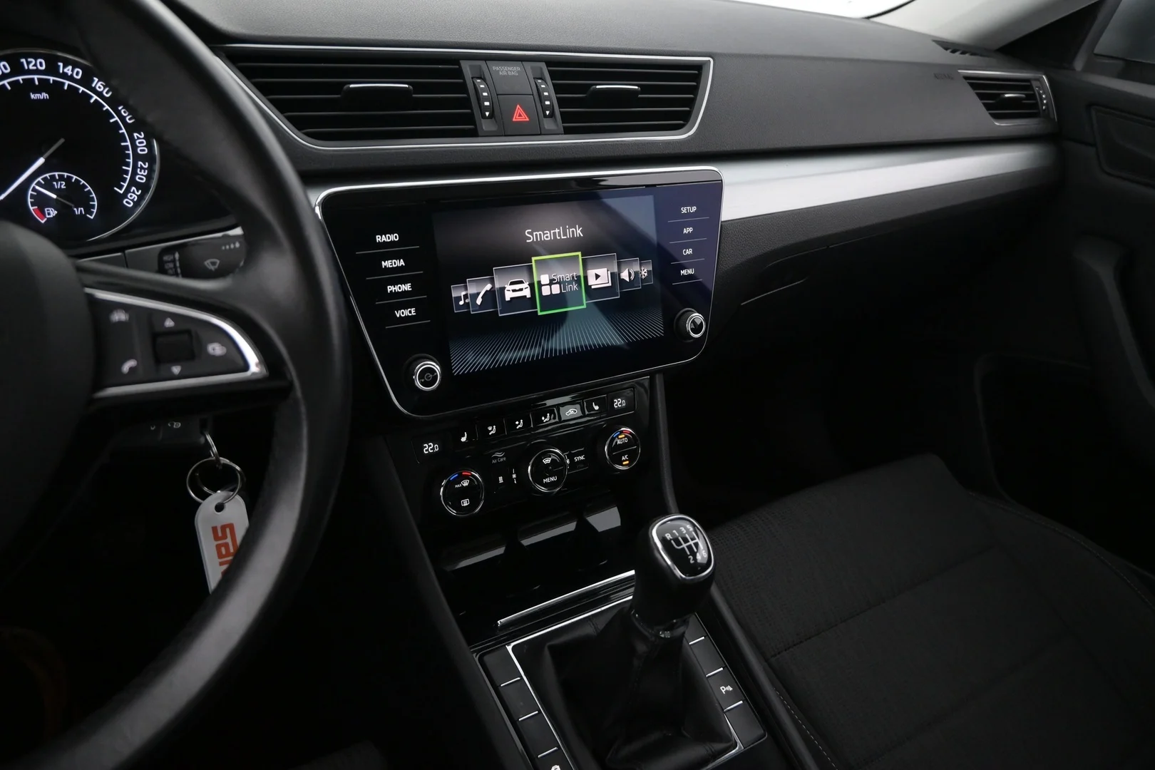 Car Image - 1ryeP99802bNxZPNWdk3Ng
