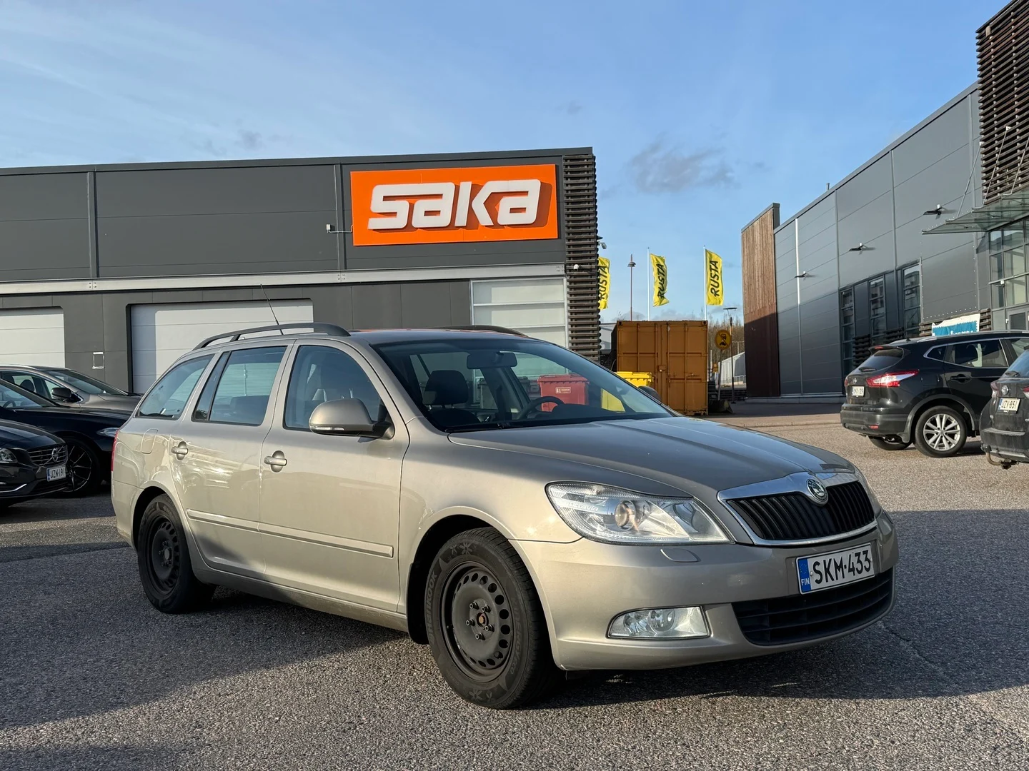 Car Image - 2pXHLTFgrmOnO7GyRBiRGX