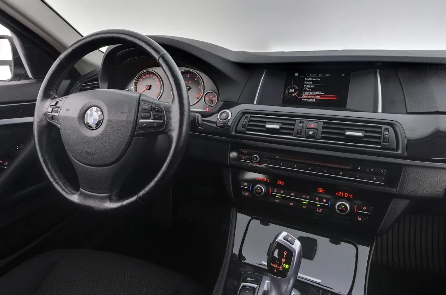 Car Image - 1u9MWJVRfTEb78Ipej3wOb